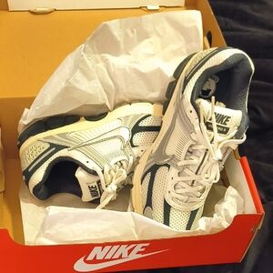 Nike White and Black Running Shoes